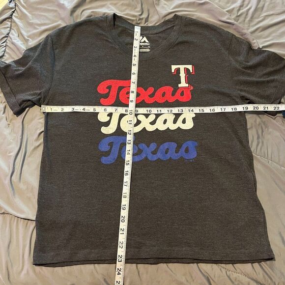 NEW Women's Texas Rangers SS Tshirt SM & MED NWT - Picture 9 of 11